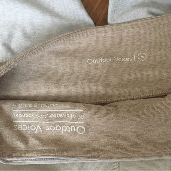 EUC Outdoor Voices tri-tone kneecap leggings - Picture 3 of 3